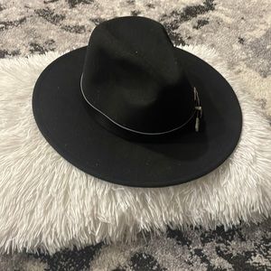 Kyle and Kendall black hat
